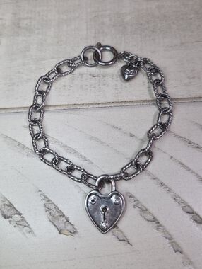 Juicy Couture VTG. Heart Charm Lock Bracelet, EUC